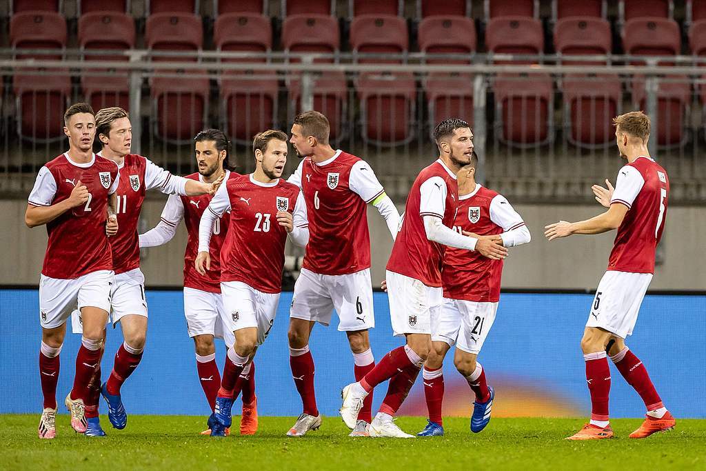 爱游戏官网APP-赛地聚焦：国王杯加时末段热度飙升；西汉姆复出首秀；引发热议；数据趋势出现新变化的简单介绍