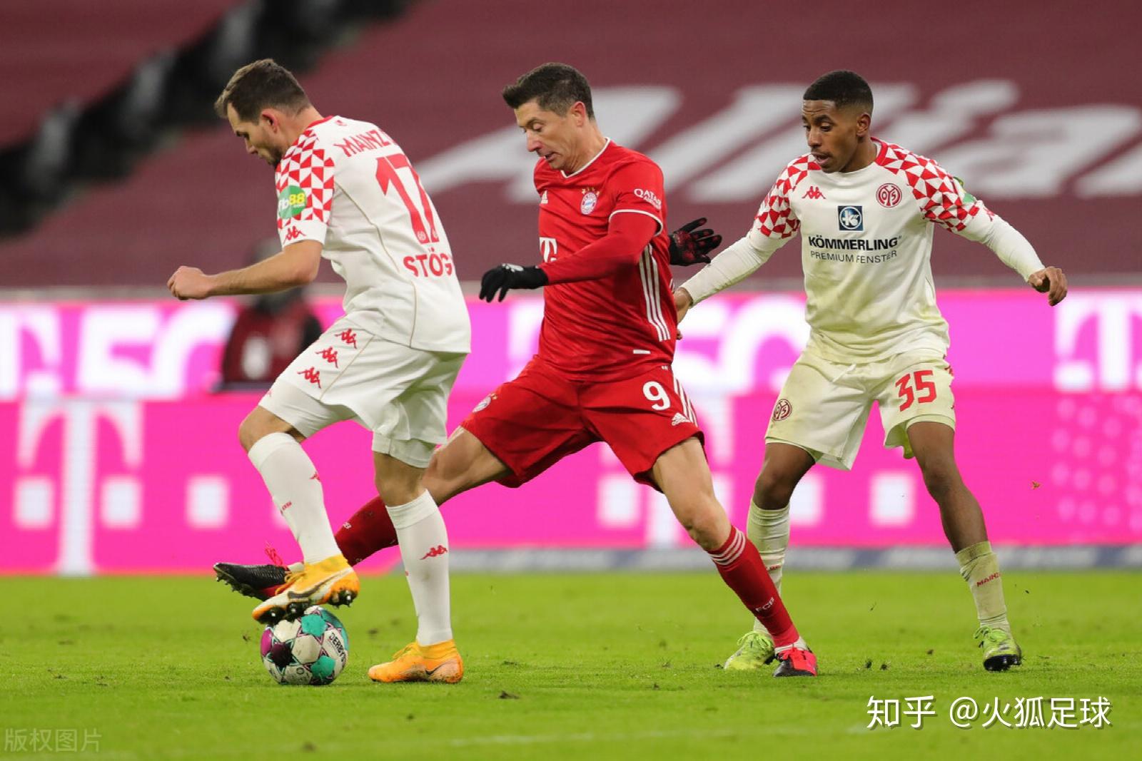 包含德甲集结日走向成谜，广东宏远门线救险，悬念犹存，赛程密集仍需轮换的词条