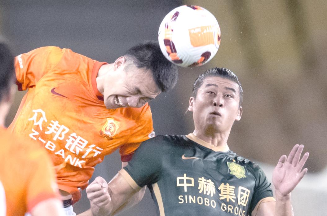 赛前中超焦点战；布莱顿豪取连胜；更衣室稳定；年轻球员得到机会的简单介绍